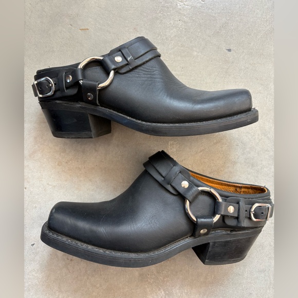FRYE Harness Mules Black - Picture 14 of 16